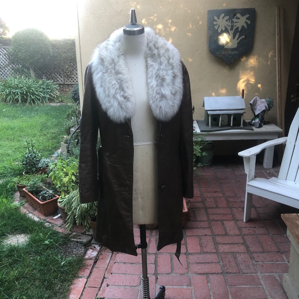 Women's Vintage Leather Brown Trench Coat with Fur Collar